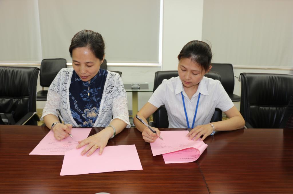 1495594378763637.png 44.png